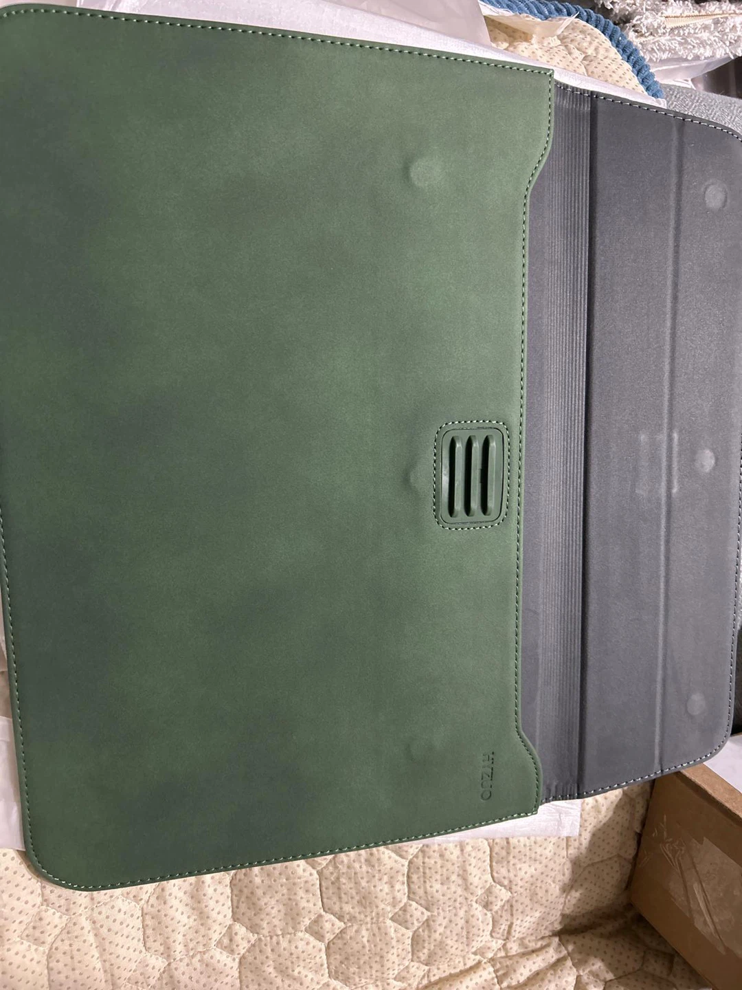 New-Green Faux Suede Laptop Sleeve with Stand and Pouch - photo 5