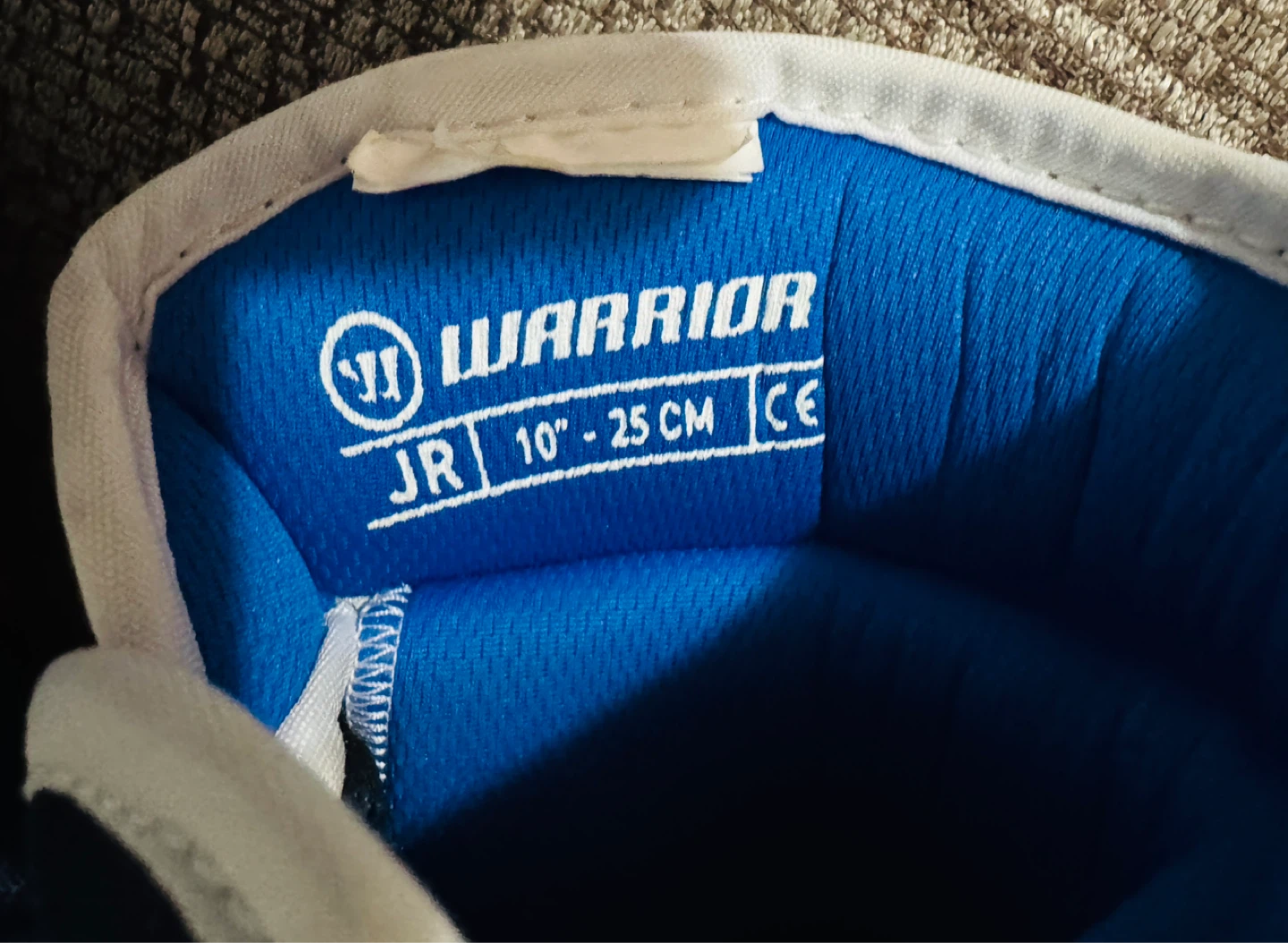 Warrior Covert Pro Junior Hockey Gloves, Size JR 10" - 25 CM. - photo 5
