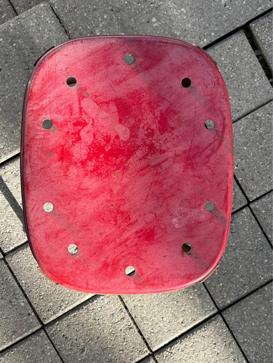 Red Metal Bar Stool - photo 3