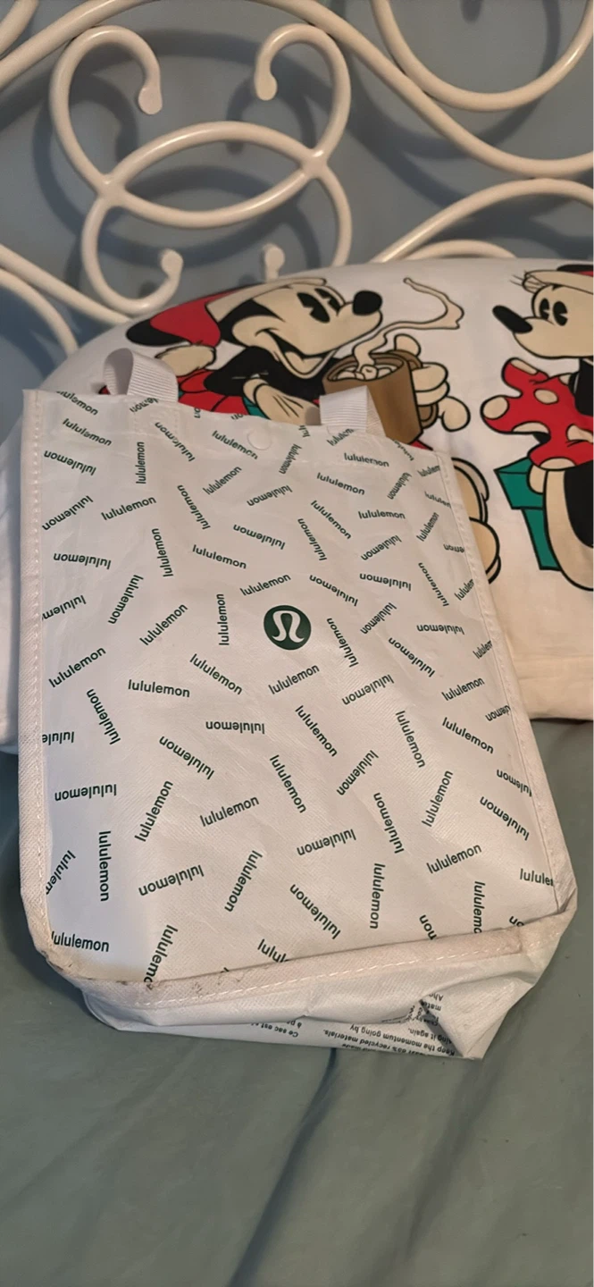 Lululemon Reusable Shopping Bag free has stains on it