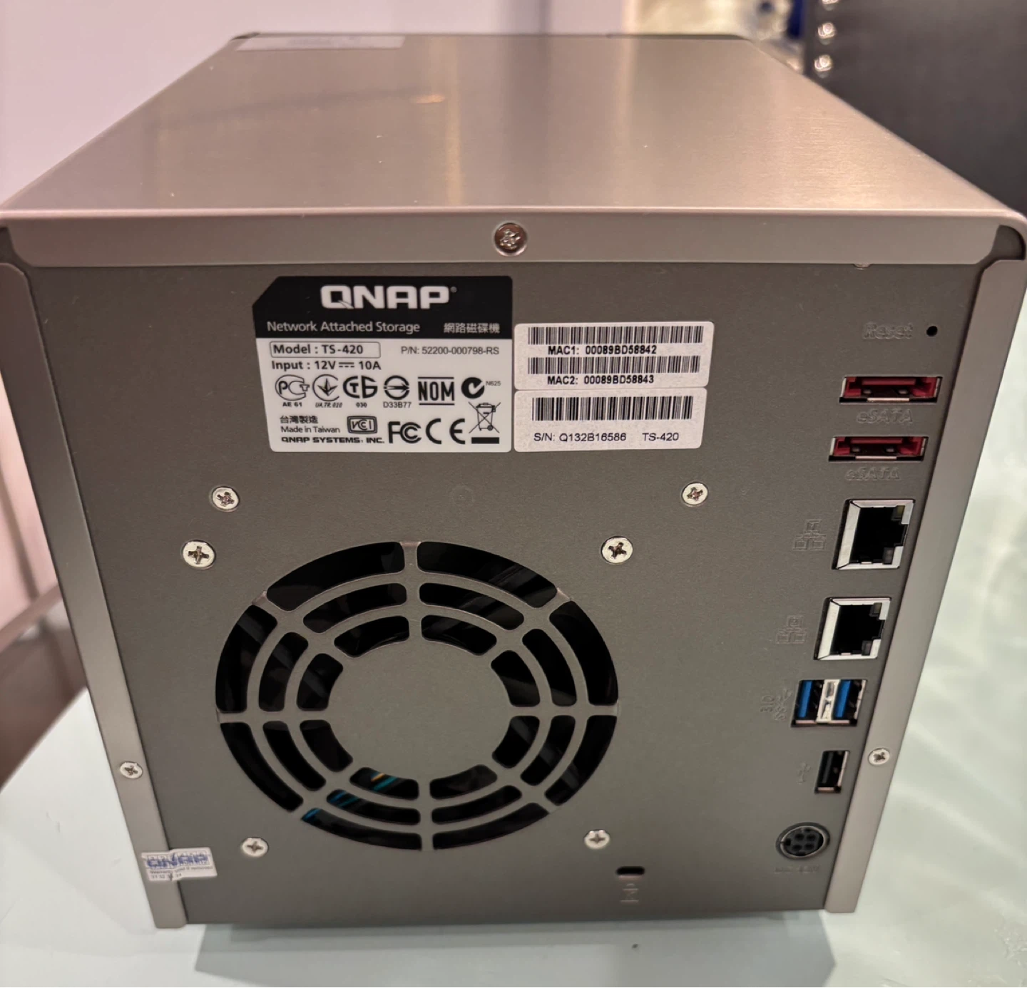 QNAP TS-420 Network Attached Storage NAS - photo 4