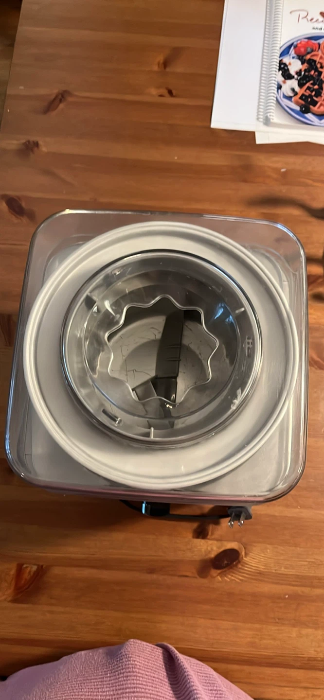Cuisinart 2Qt Frozen Yogurt-Sorbet & Ice Cream Maker - photo 2