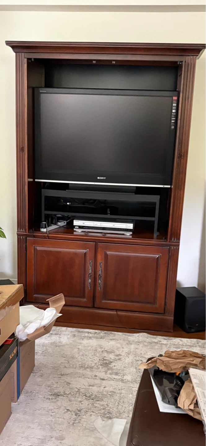 TV Entertainment Unit - photo 2