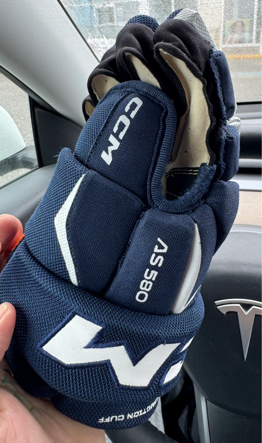 CCM Tacks AS580 Hockey Gloves, size 11” - photo 2