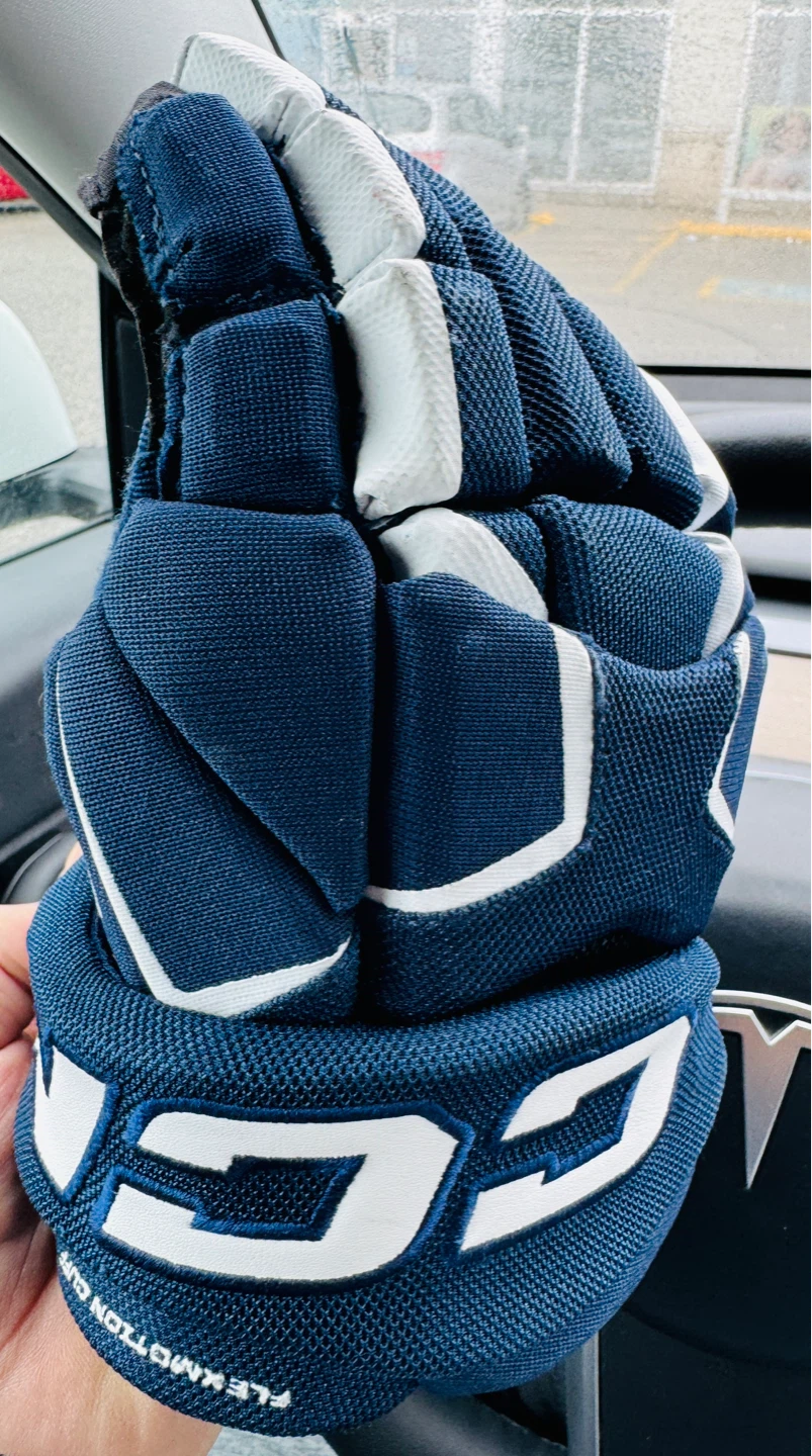 CCM Tacks AS580 Hockey Gloves, size 11” - photo 4