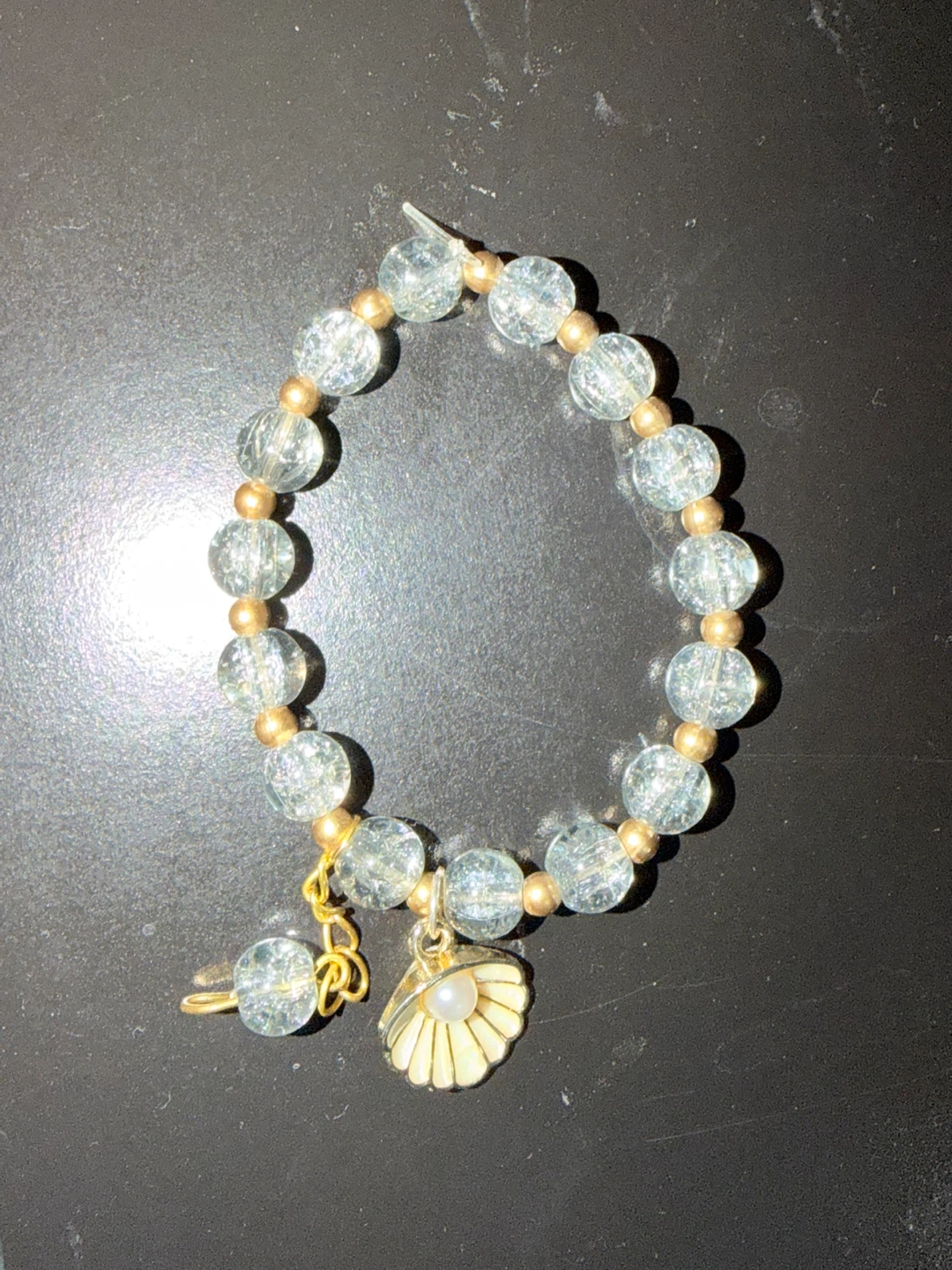 ( handmade) Beaded Bracelet with Shell Charm - photo 3
