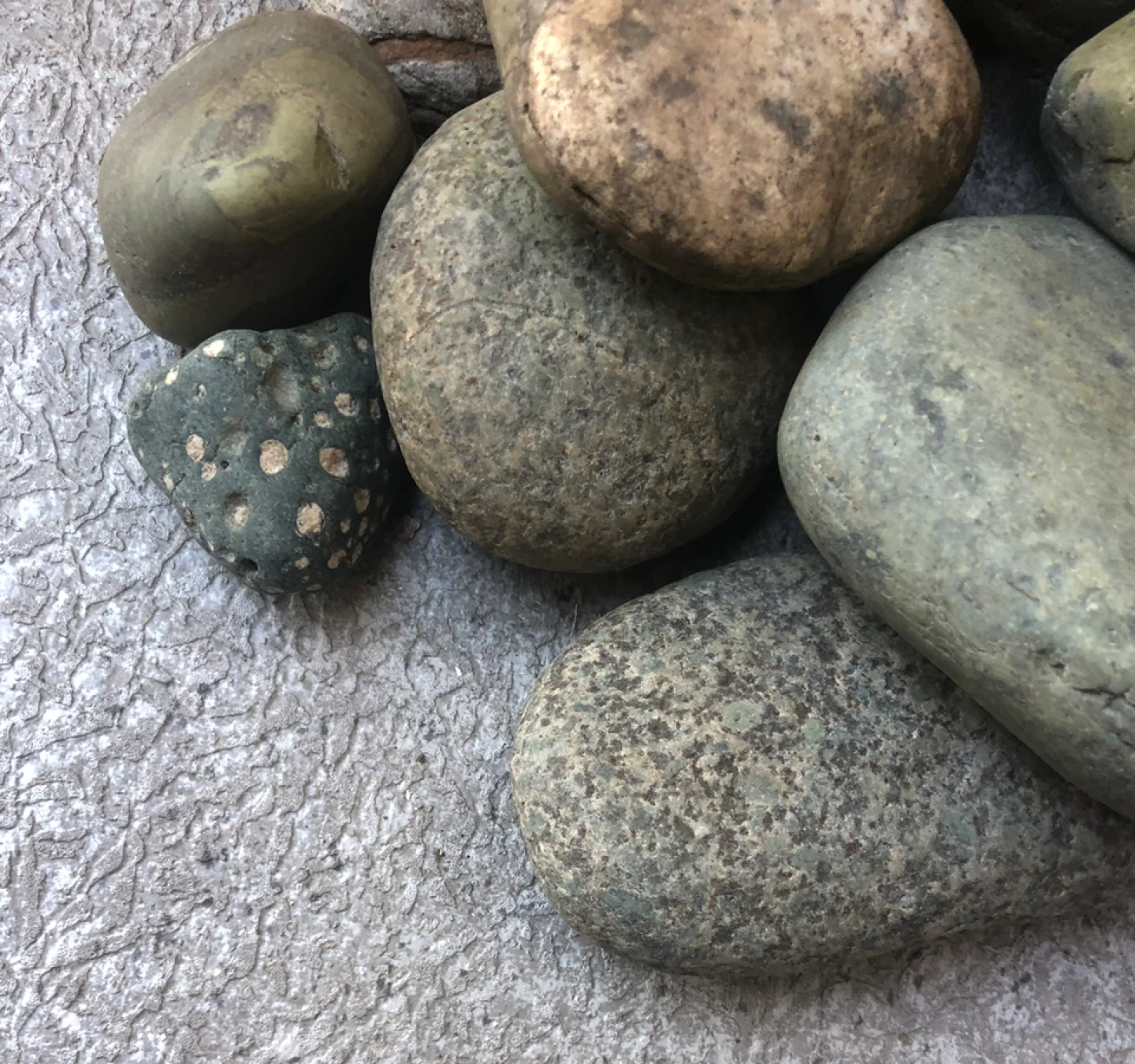 Assorted Decorative Unknown River Stones - photo 2