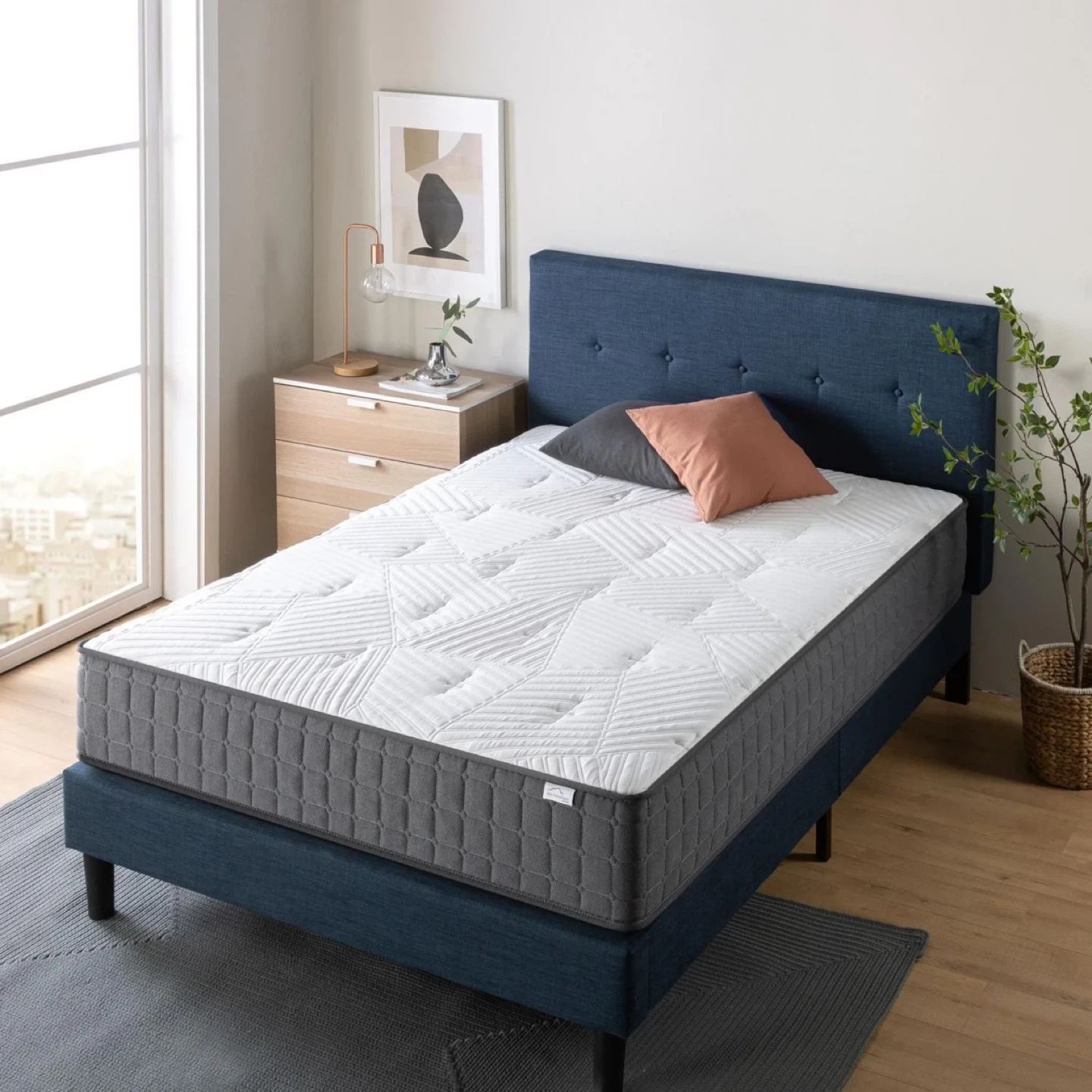 Zinus Spa Queen and King 10 inch Cooling Hybrid mattress