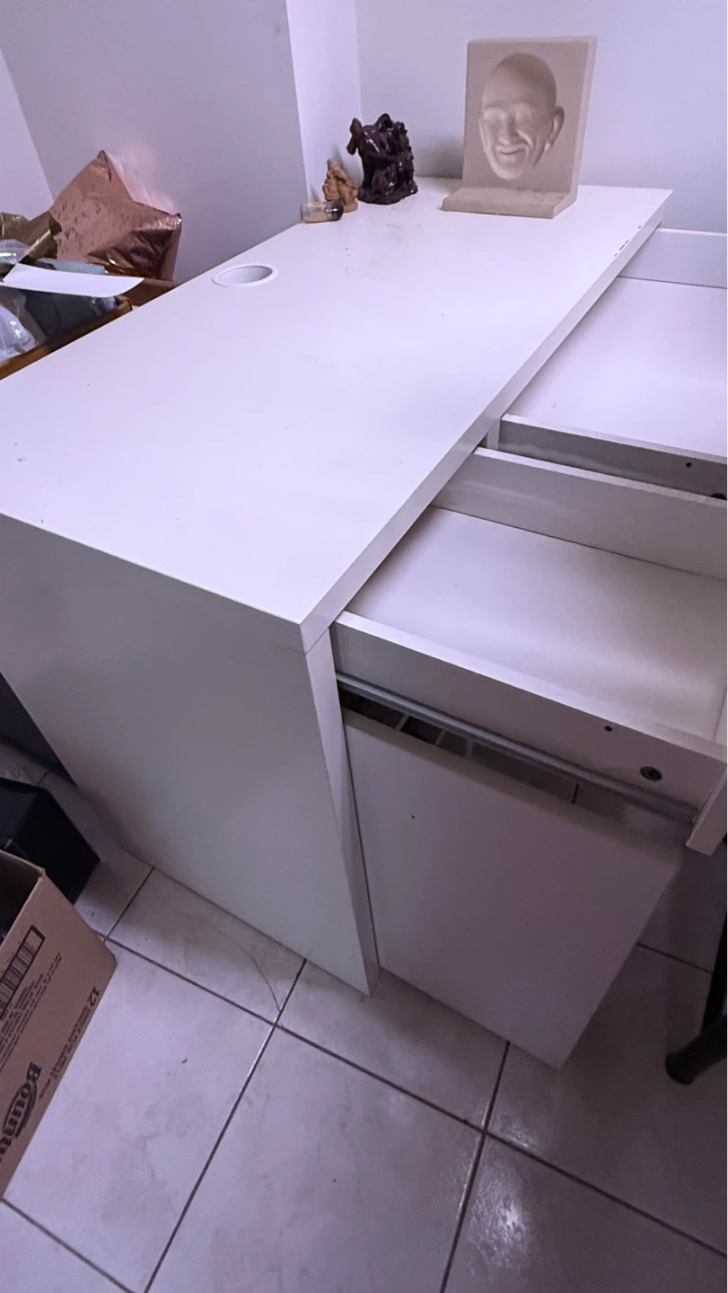 White Study Desk with Drawers - photo 4