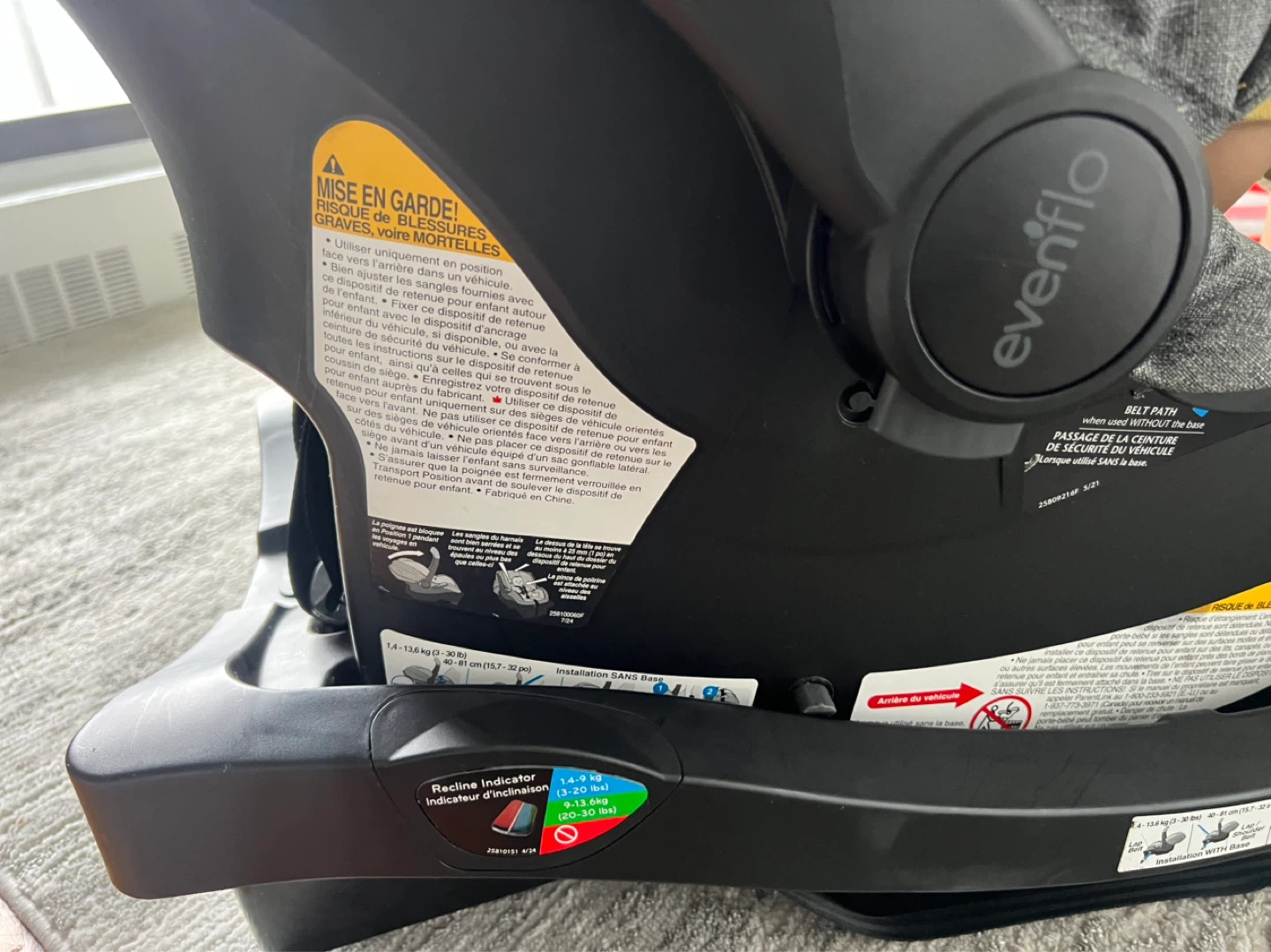 Evenflo Infant Car Seat with Base - photo 4