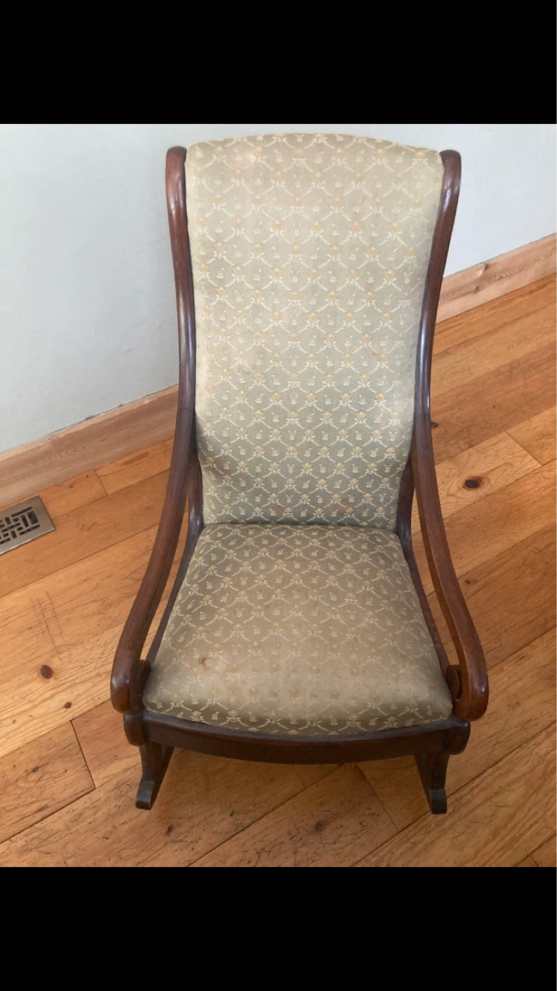beautiful antique lincoln rocker