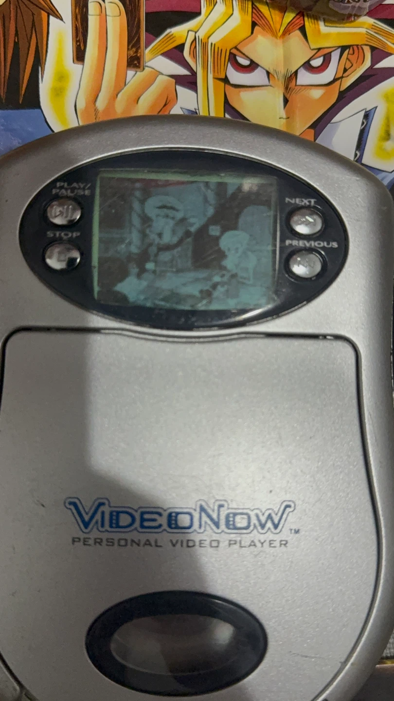 VideoNow Personal Video Player with Disc and Batteries - photo 3