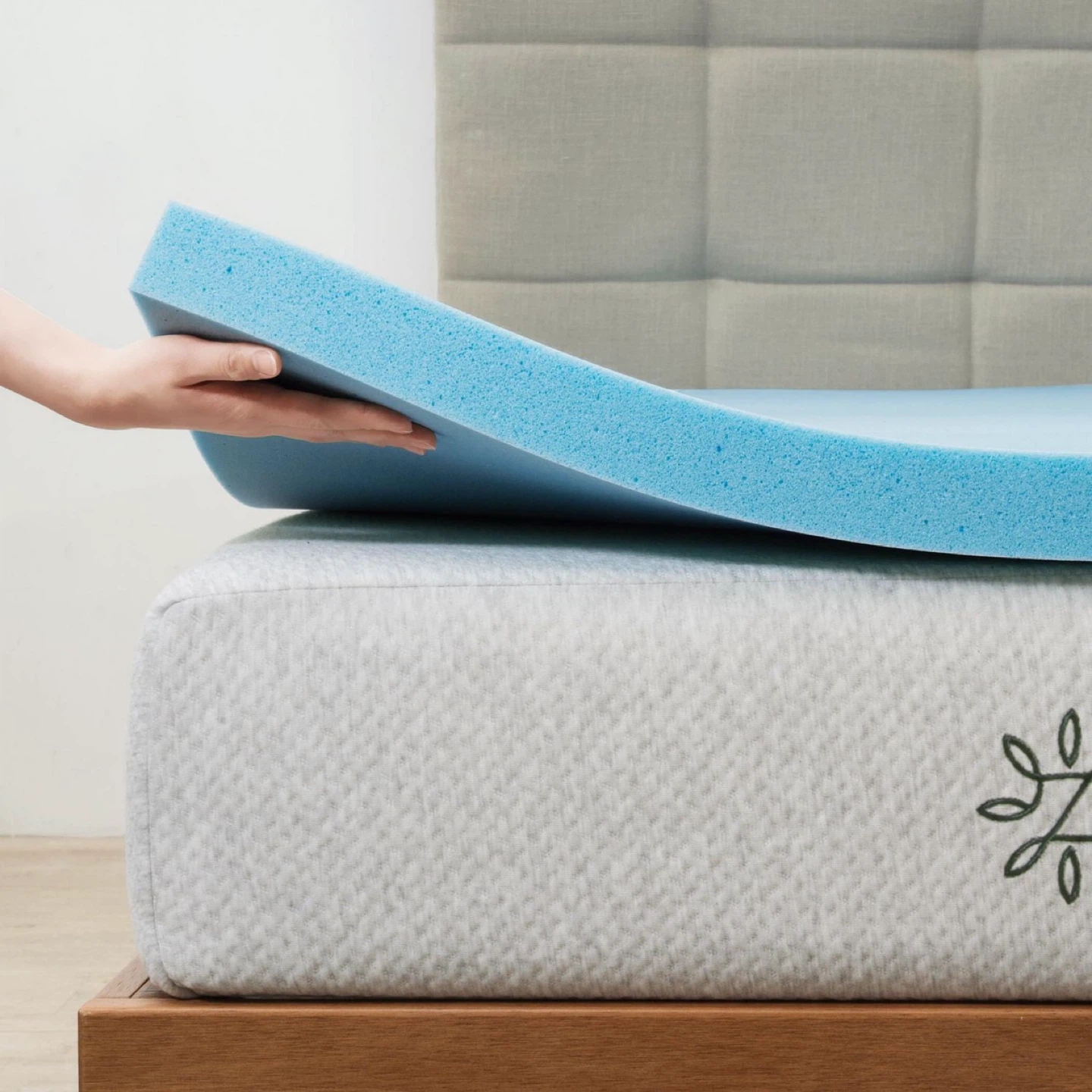 Zinus Blue Cooling Gel Memory Foam  king Mattress Topper - photo 5