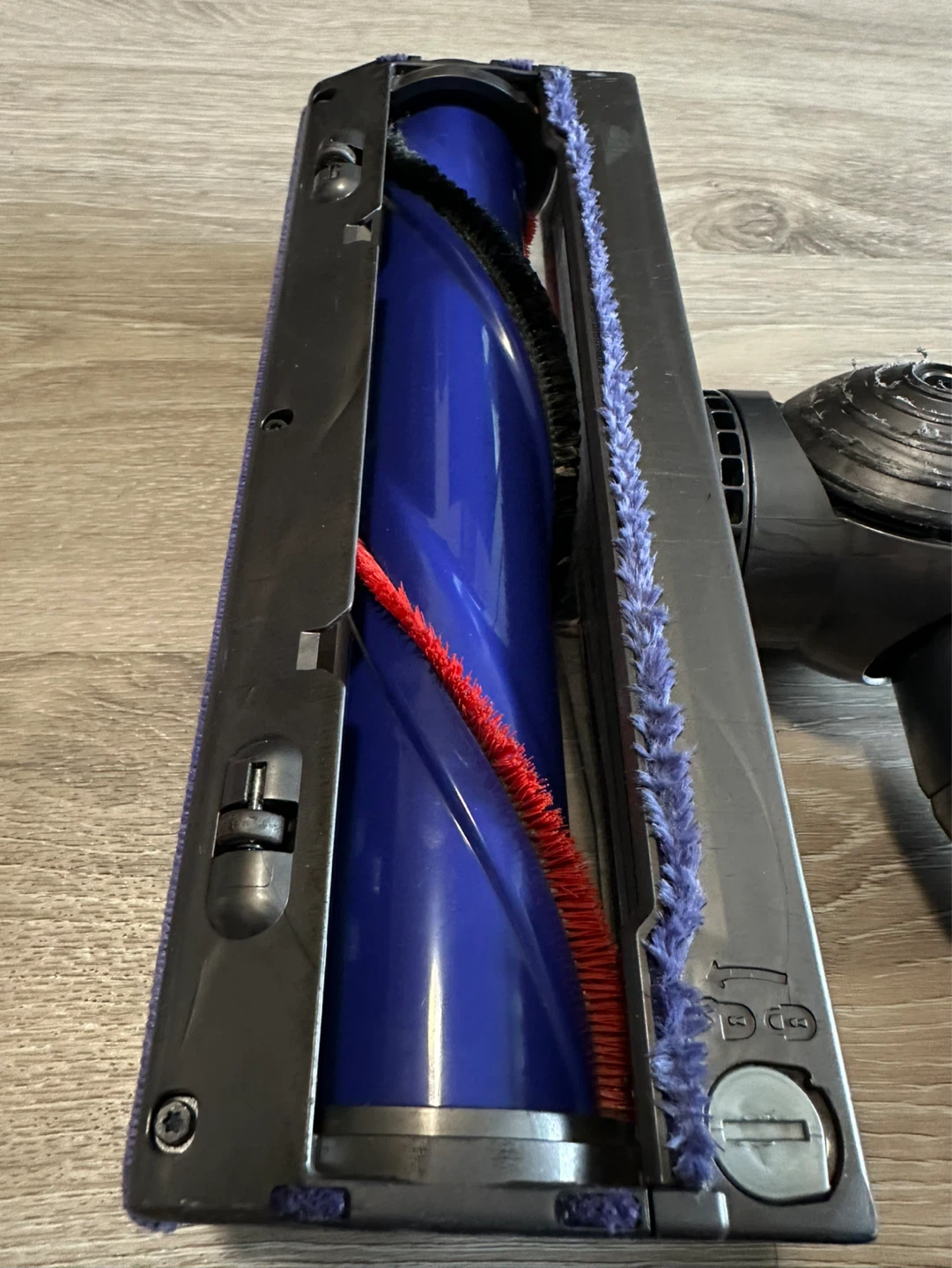Dyson V7 Motorhead Cordless Vacuum - photo 5