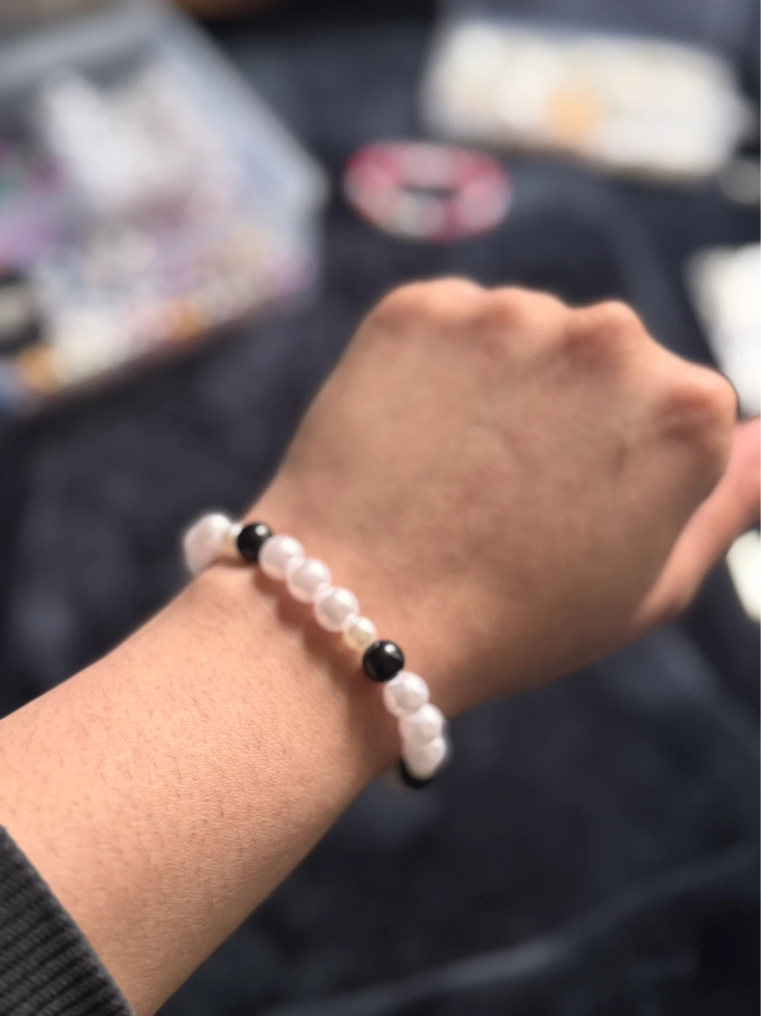 Handmade Pearl and Black Bead Bracelet - photo 3