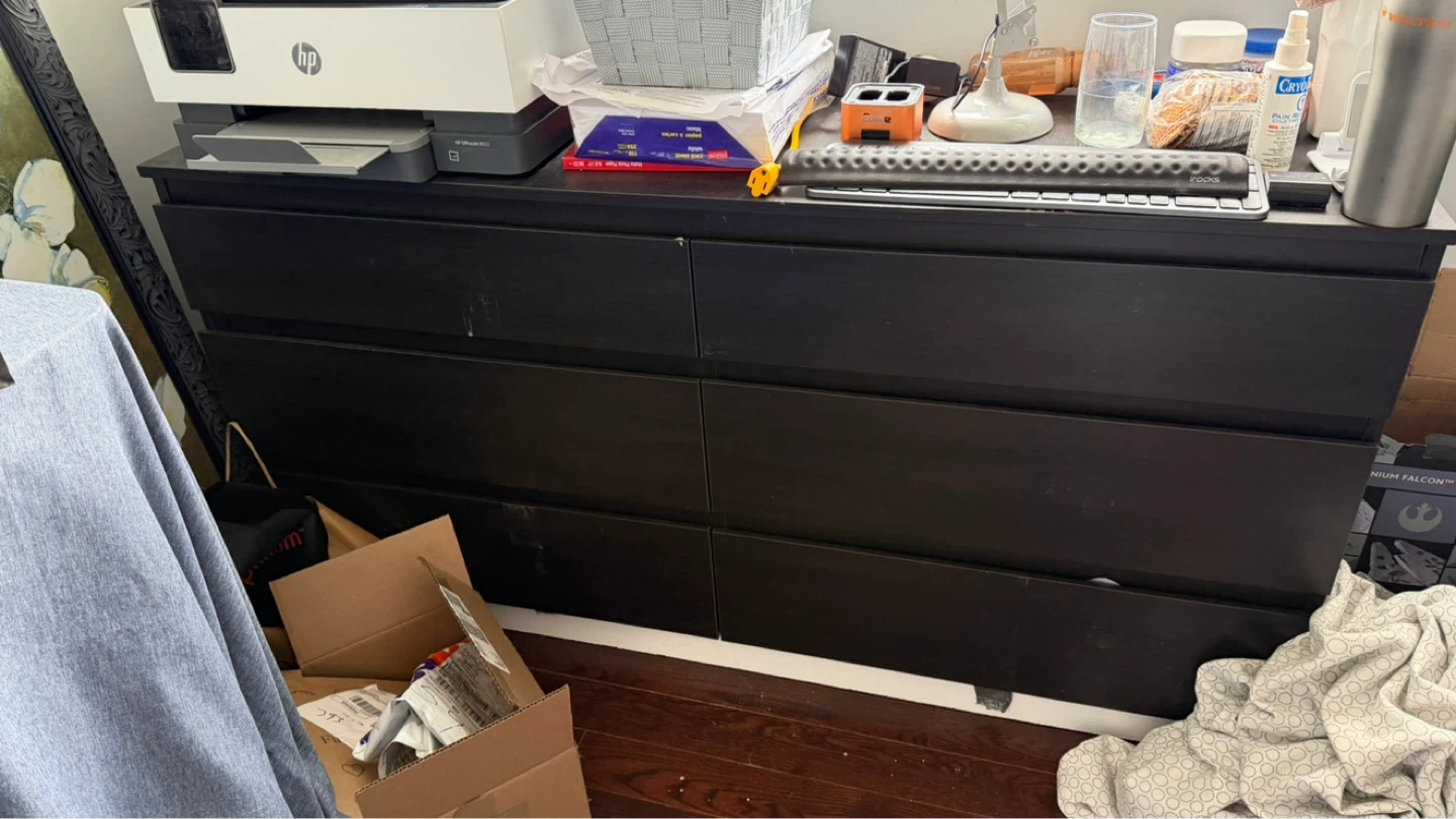 Black 6-Drawer Dresser
