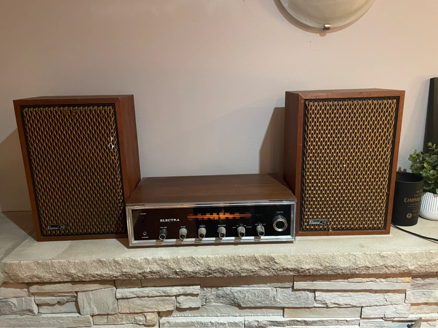 Electra 30 Stereo Receiver with Speakers
