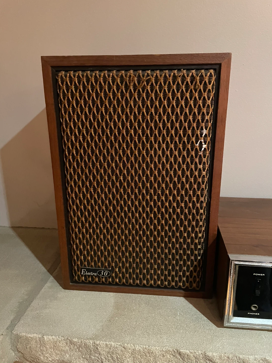Electra 30 Stereo Receiver with Speakers - photo 4