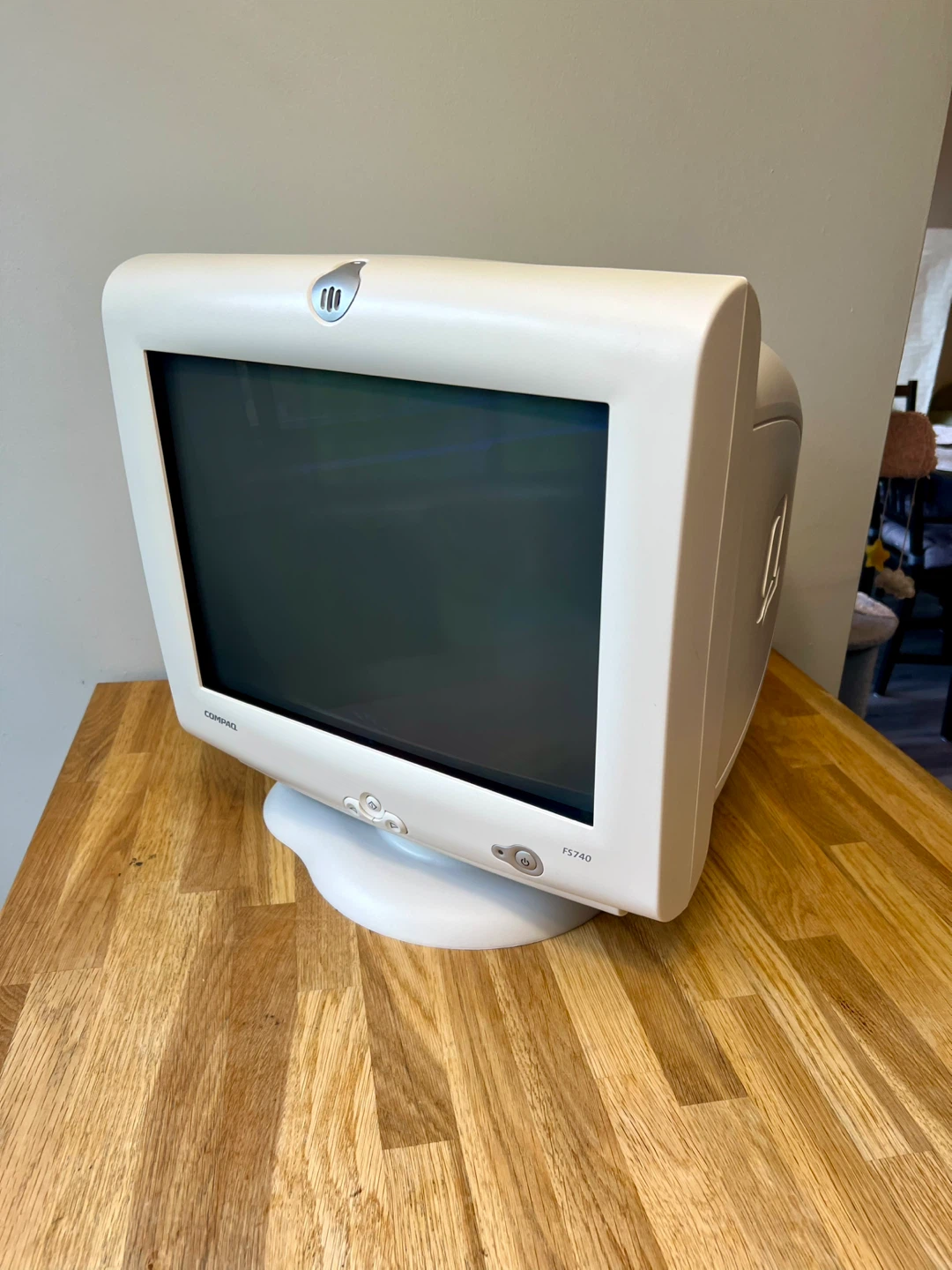 Vintage Compaq CRT Monitor | Tested & Working