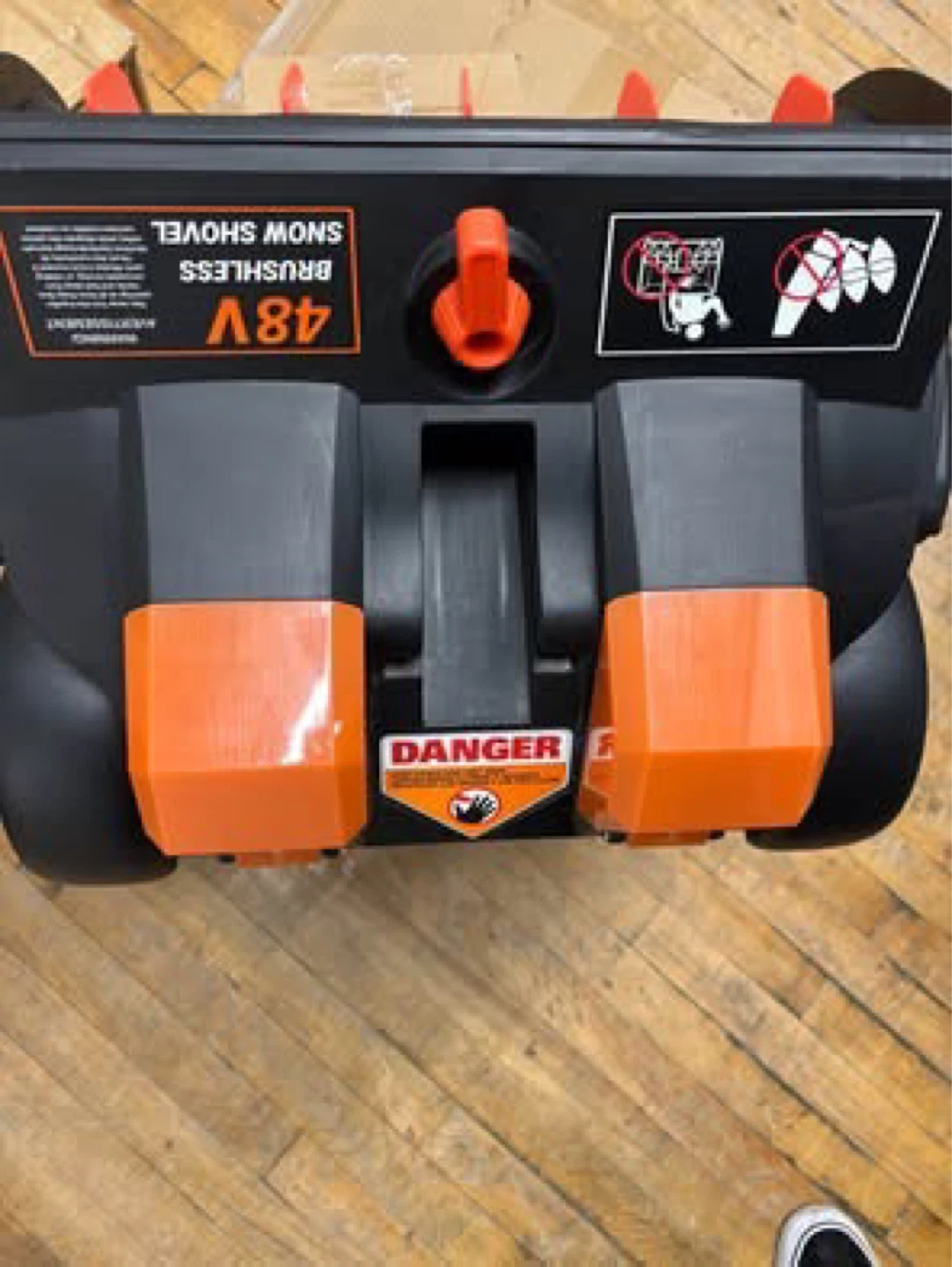Voltask 16-Inch Cordless Snow Blower - 48V - photo 2