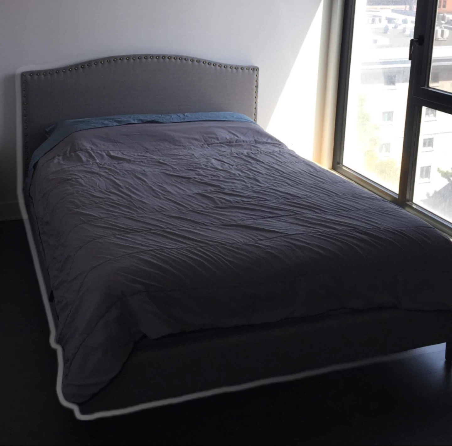 Queen bed + Mattress - Grand Lit + Matelas - photo 3