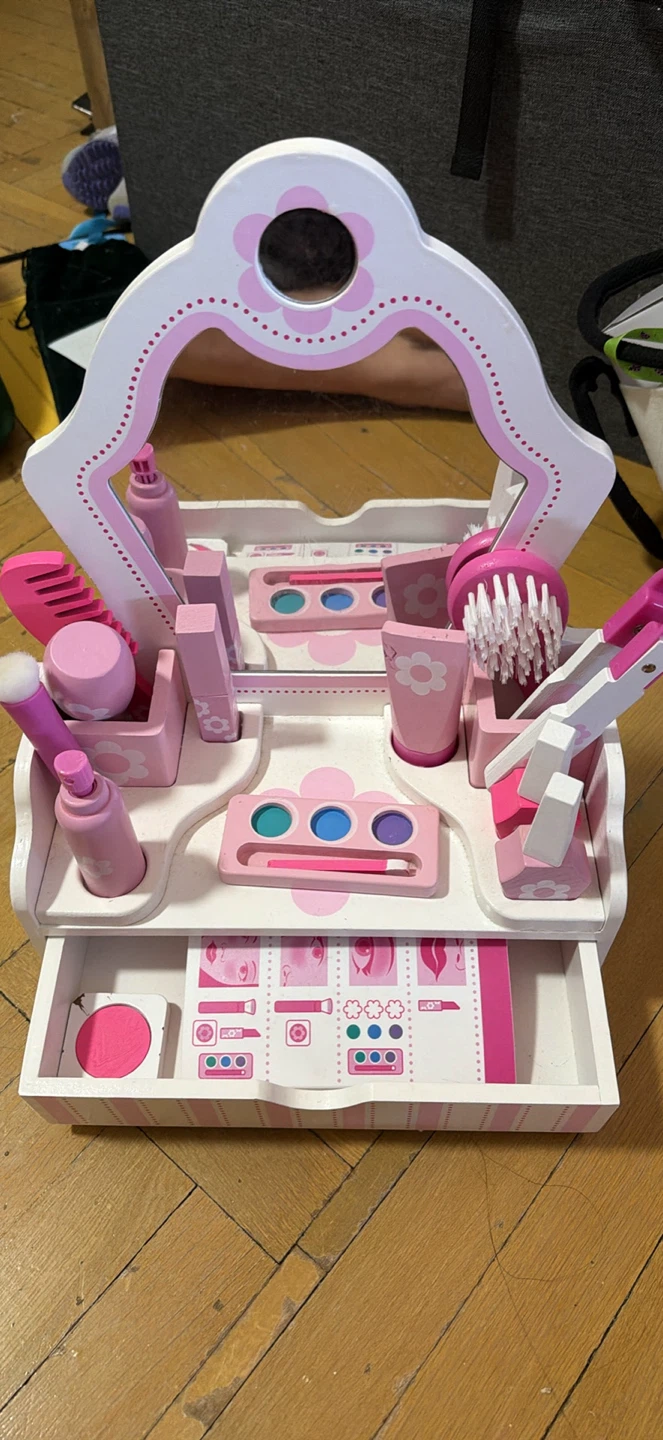 Melissa & Doug Beauty Salon - photo 2