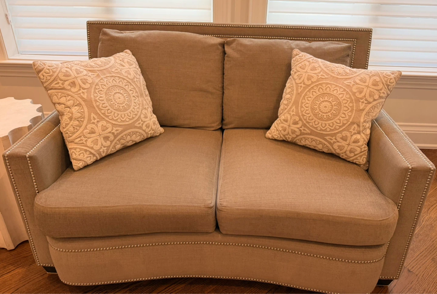 Set of Two Upholstered Accent Chairs and a Sofa - photo 3