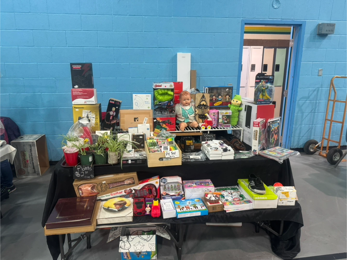 Flea Market Sunday 7am-3pm NW Hillhurst