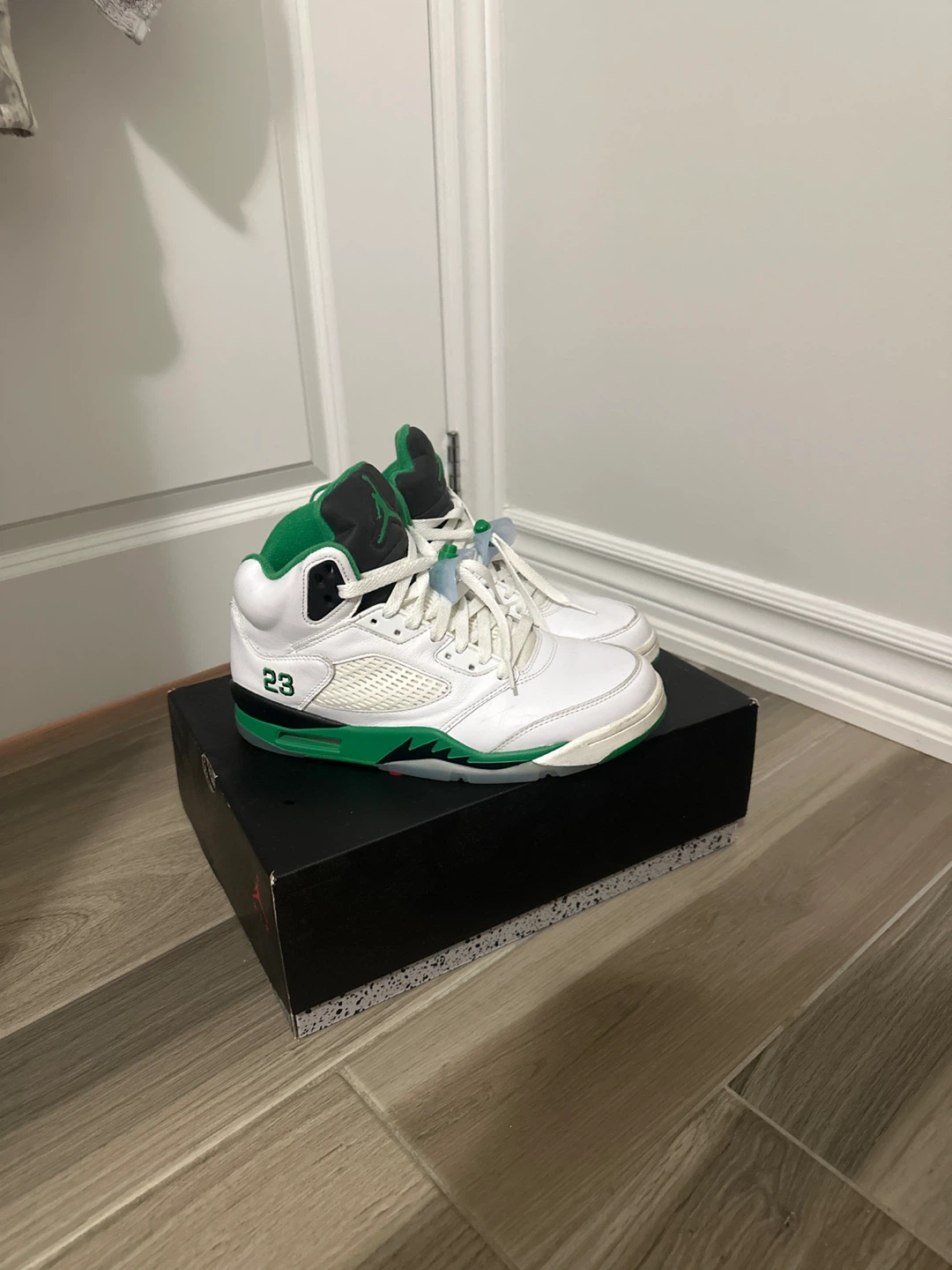 Air Jordan 5 Retro lucky green