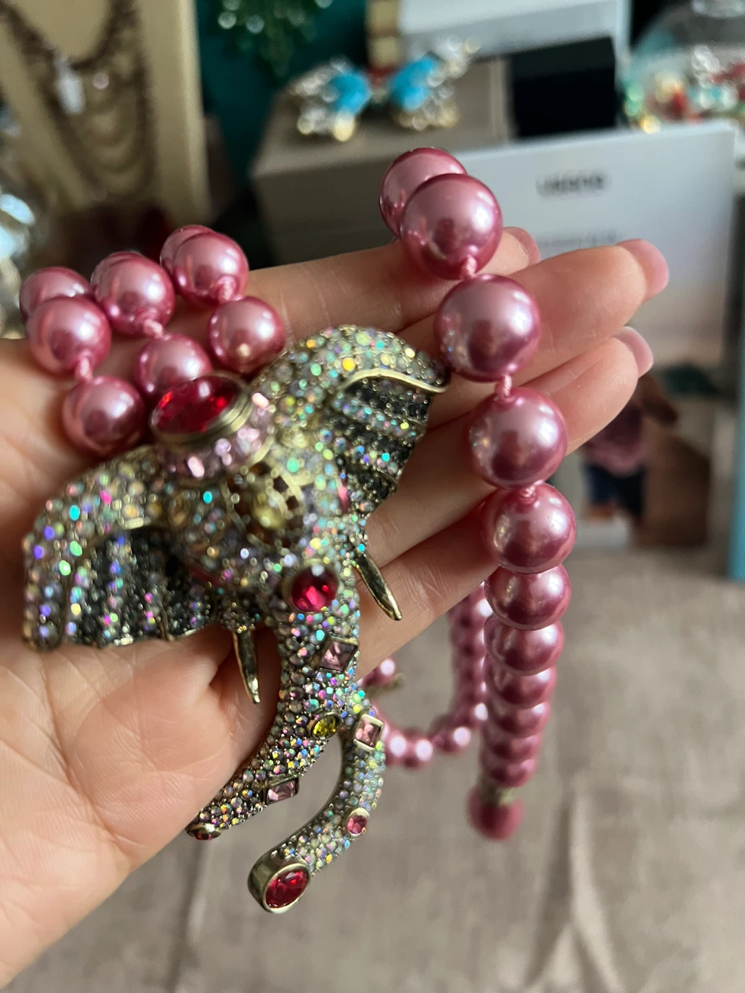 Pink Beaded Elephant Necklace - photo 3