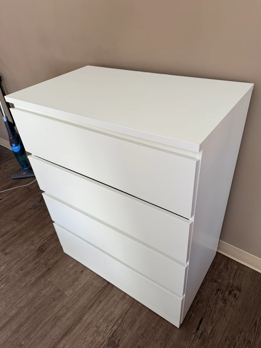 IKEA 4 drawer dresser! - photo 2