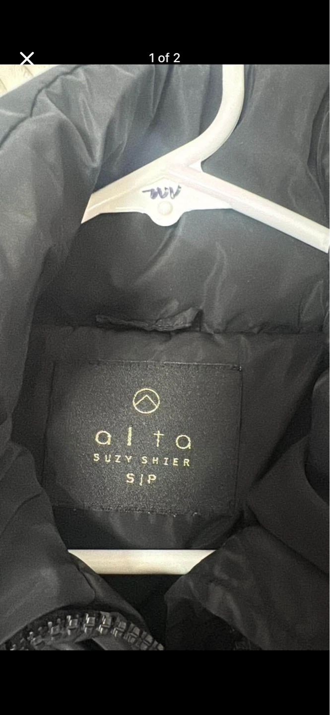 Alta Suzy Shier Black Puffer Coat size small