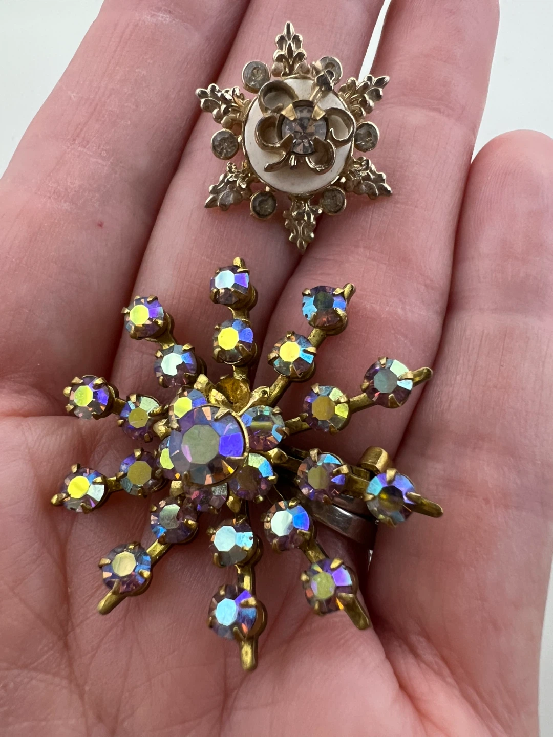 Collection of Vintage Brooches - photo 4
