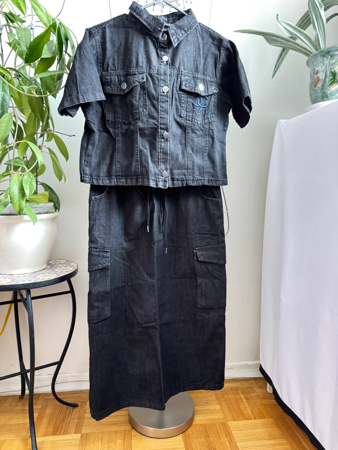 CHANEL Denim Jacket and Cargo Skirt Set - photo 3