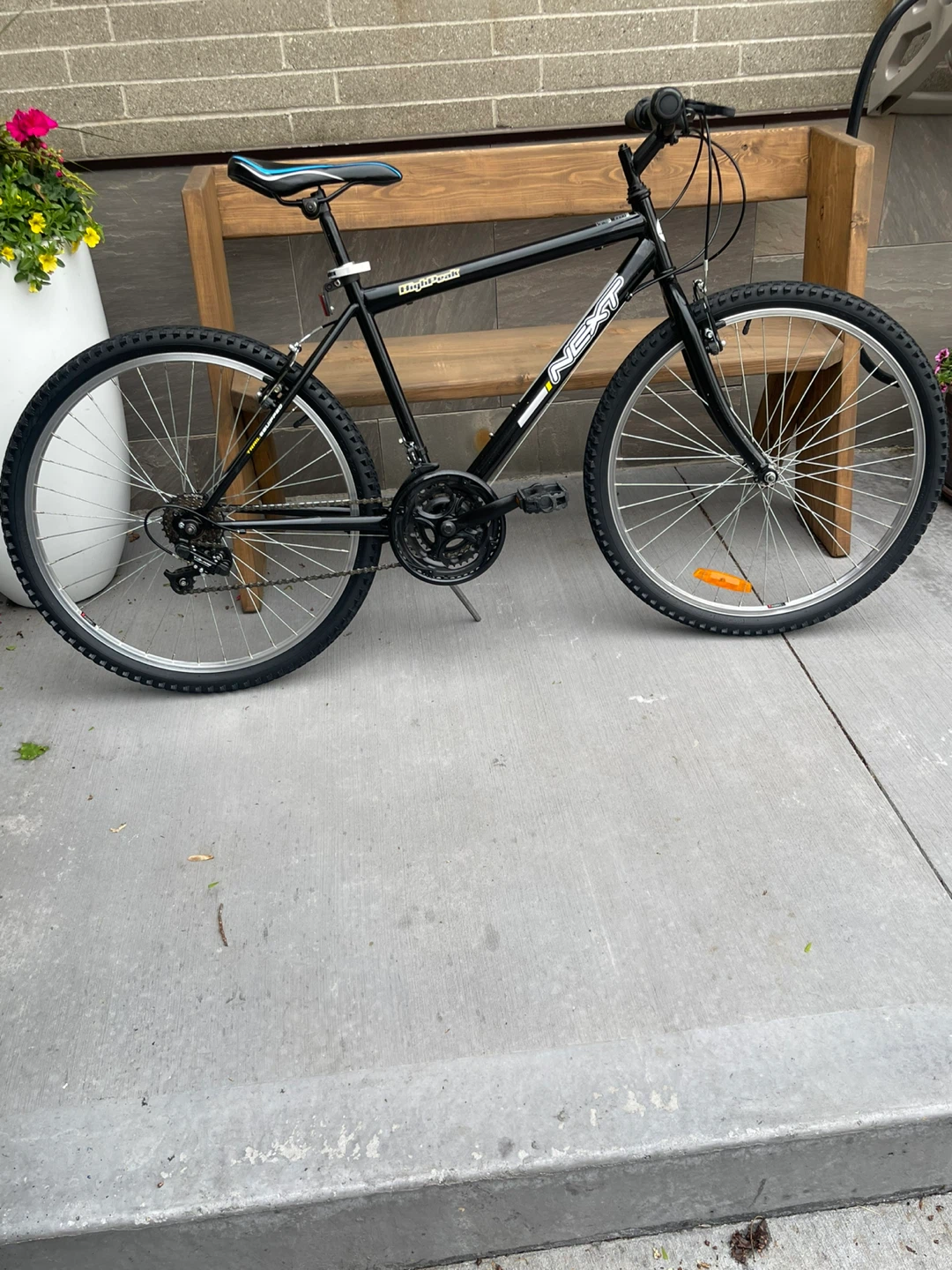 21  HighPeak Mountain Bike - Black - photo 2