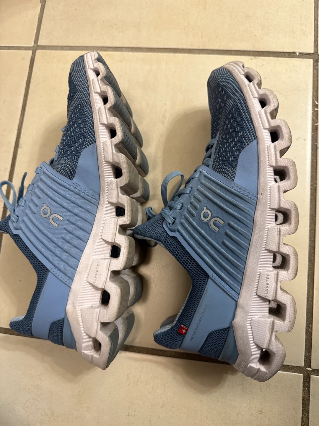 On Cloudswift Women's Running Shoes Size W9 - photo 2