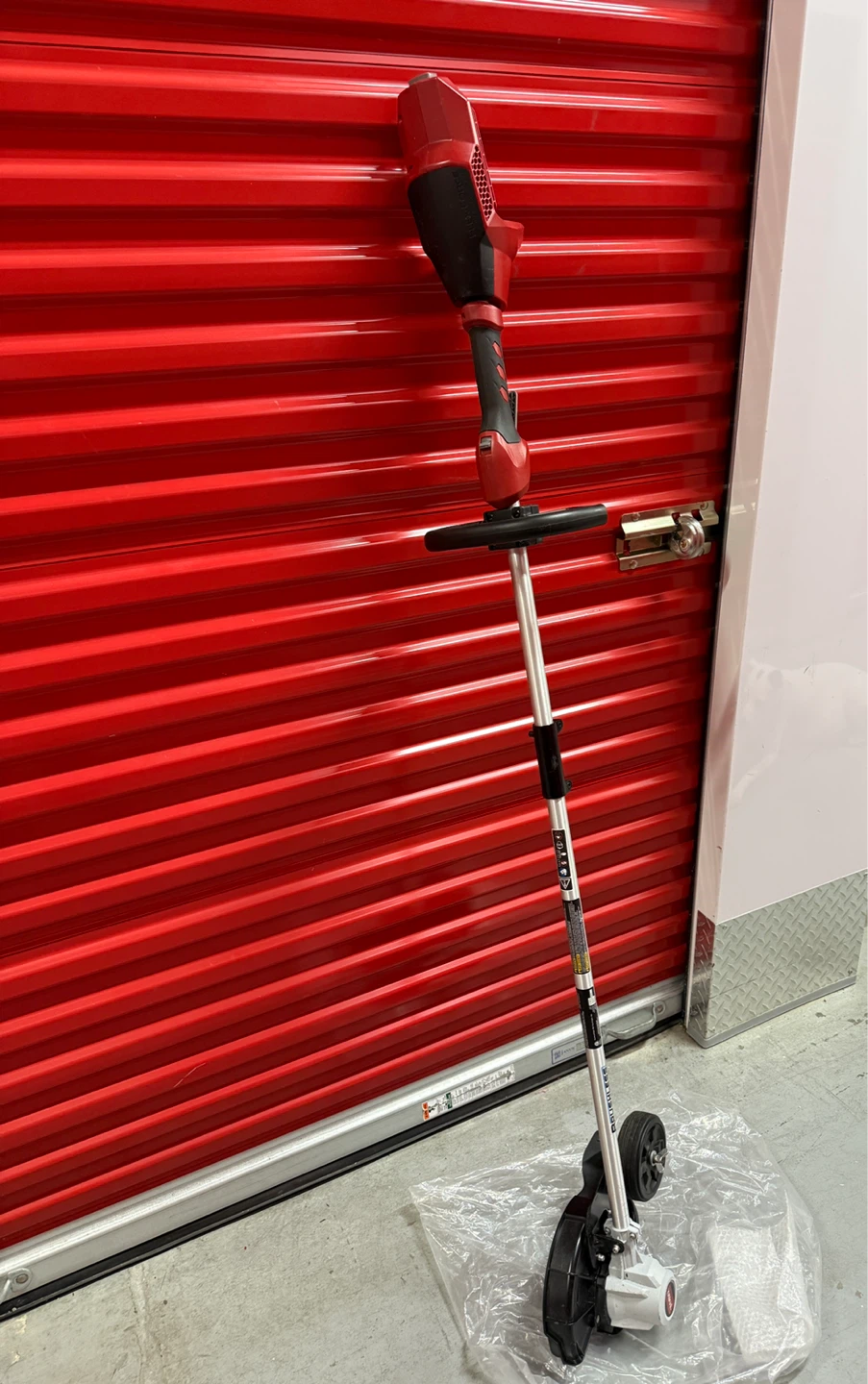 Toro Flex-Force Lawn Edger w/ Battery & Charging Dock - photo 2