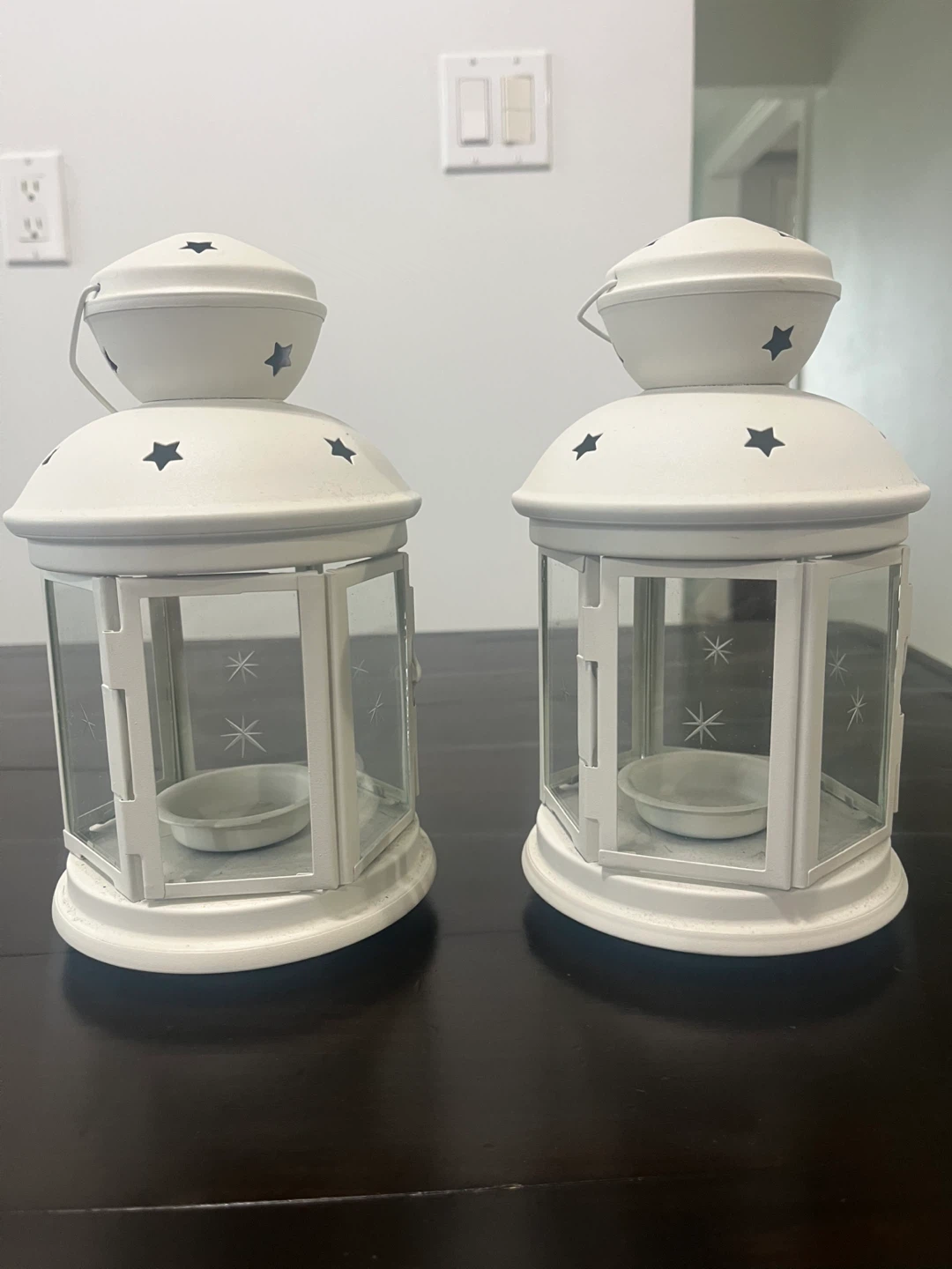 Set of 2 White Star Cut-out Lanterns