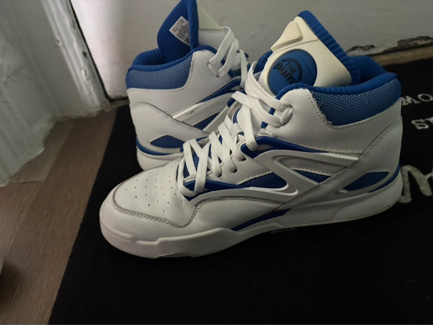 Reebok The Pump White & Blue High Top Sneakers - photo 3