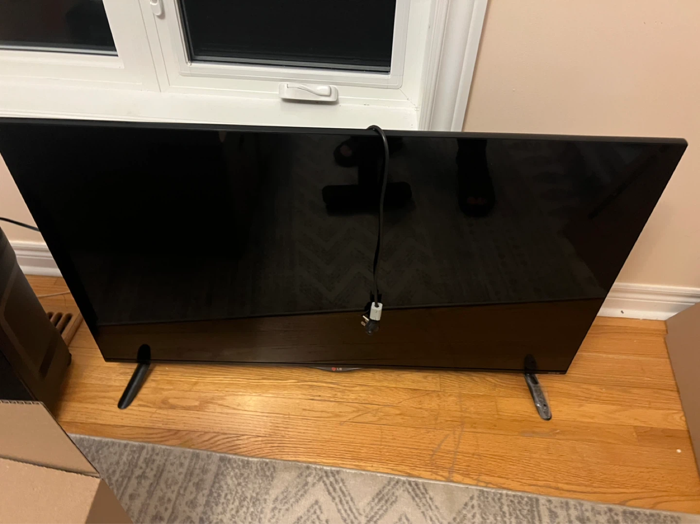 43 inches Sony TV