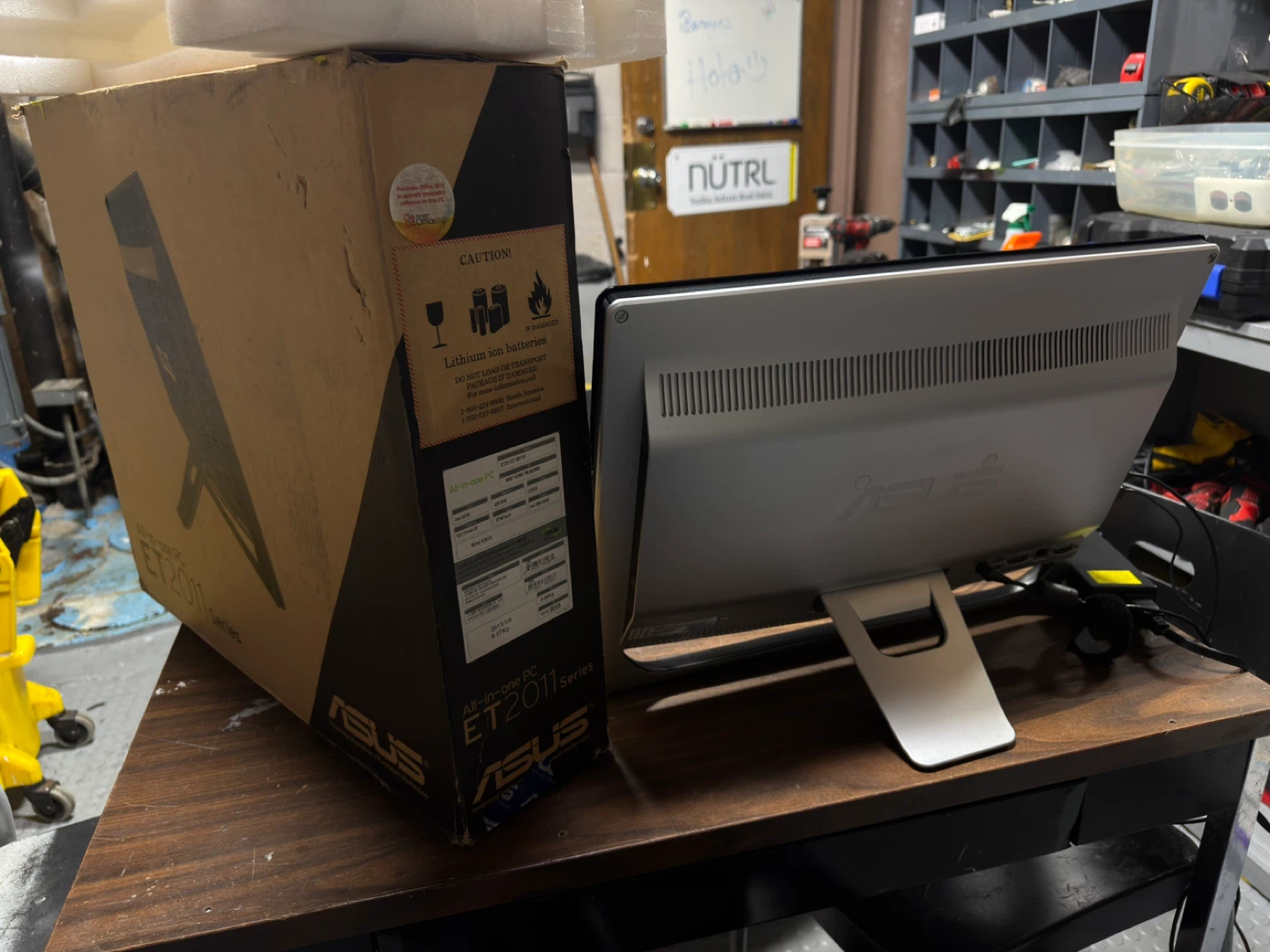 ASUS ET2011 All-in-one PC - photo 4