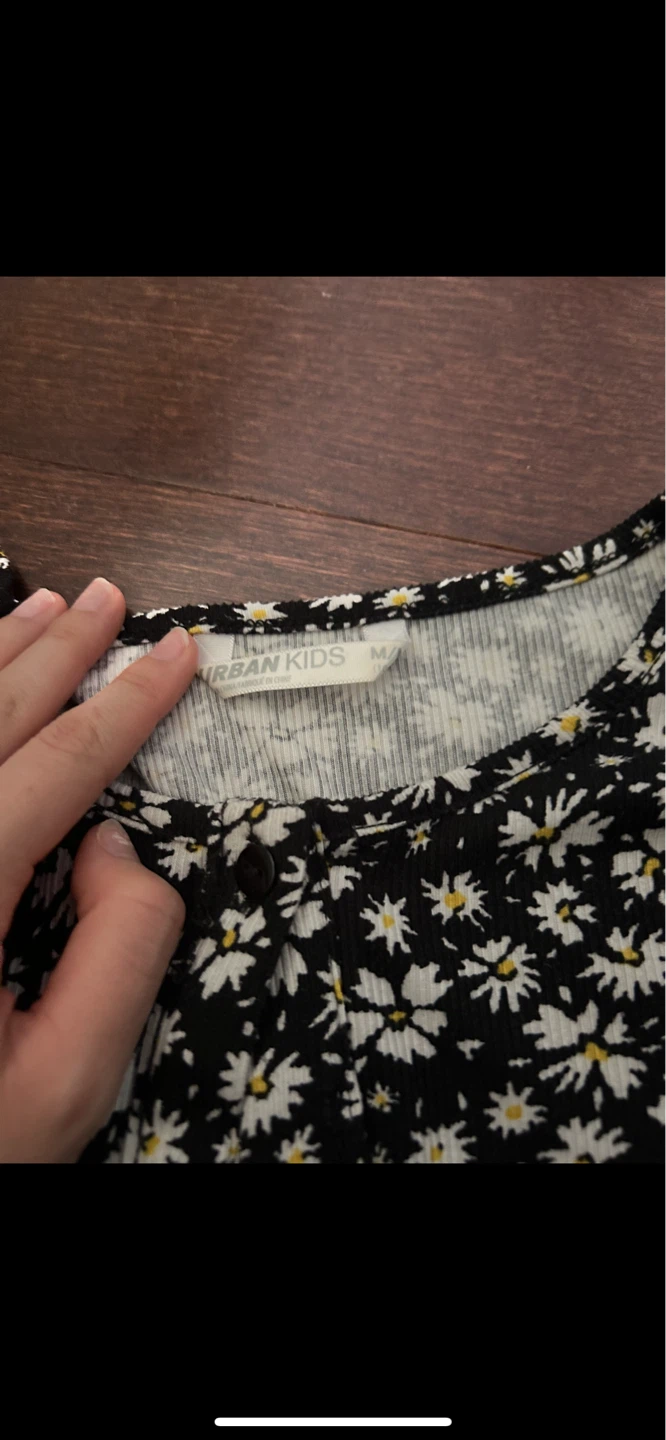 Urban Kids Daisy Print Crop Top & Cardigan Set - Size M - photo 3