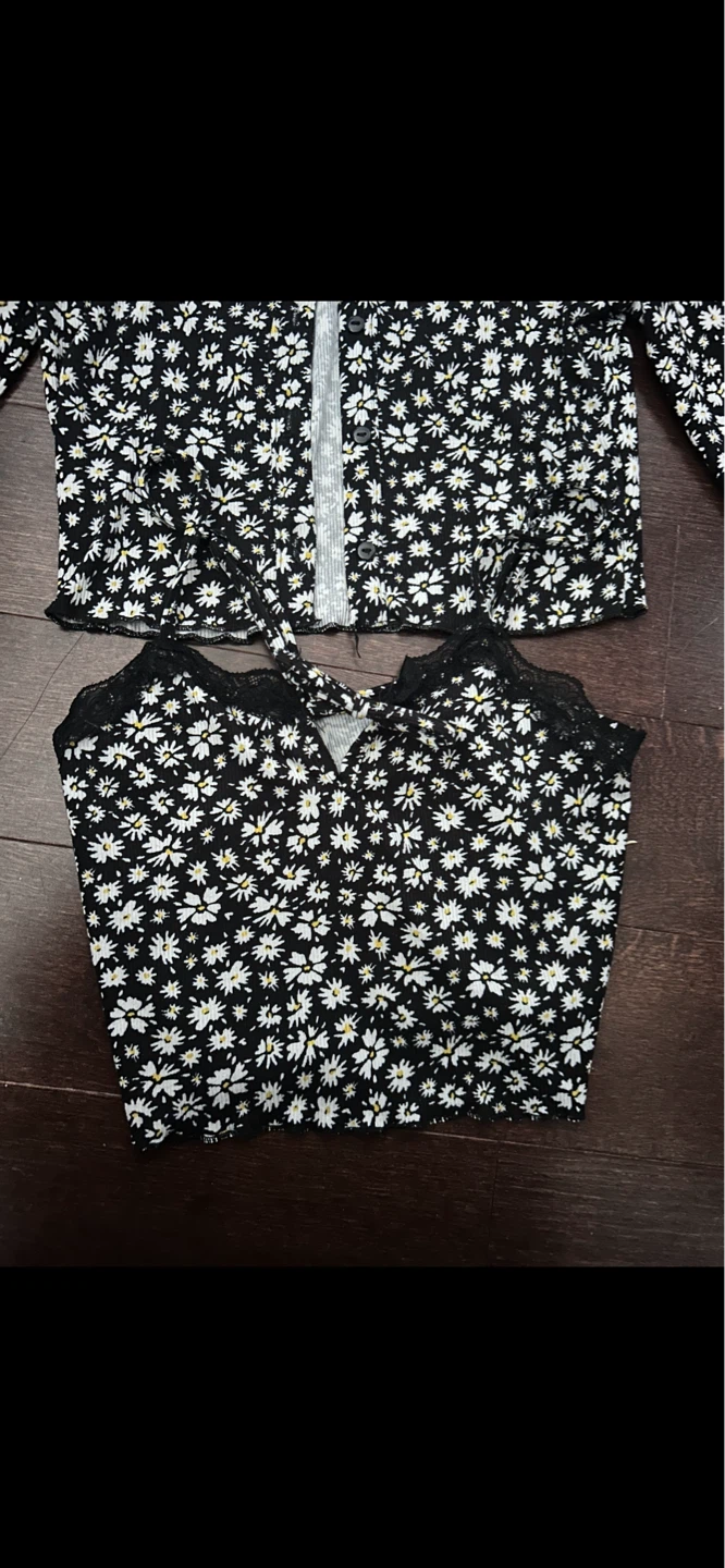 Urban Kids Daisy Print Crop Top & Cardigan Set - Size M - photo 2