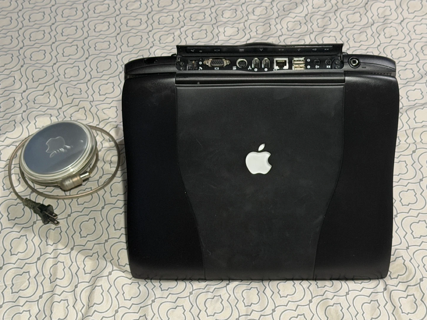 Apple PowerBook G3 Laptop - Mac OS X 10.3.9 - photo 2