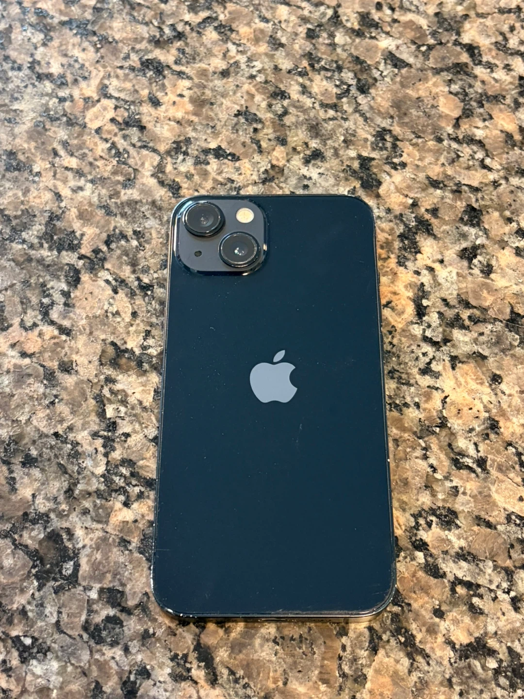 Pre-owned Apple iPhone 13 - Black