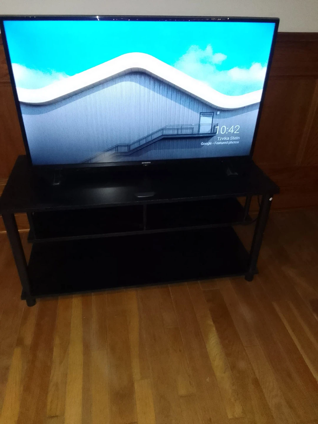 Skyworth 40" Full HD Android Smart TV & TABLE - photo 2