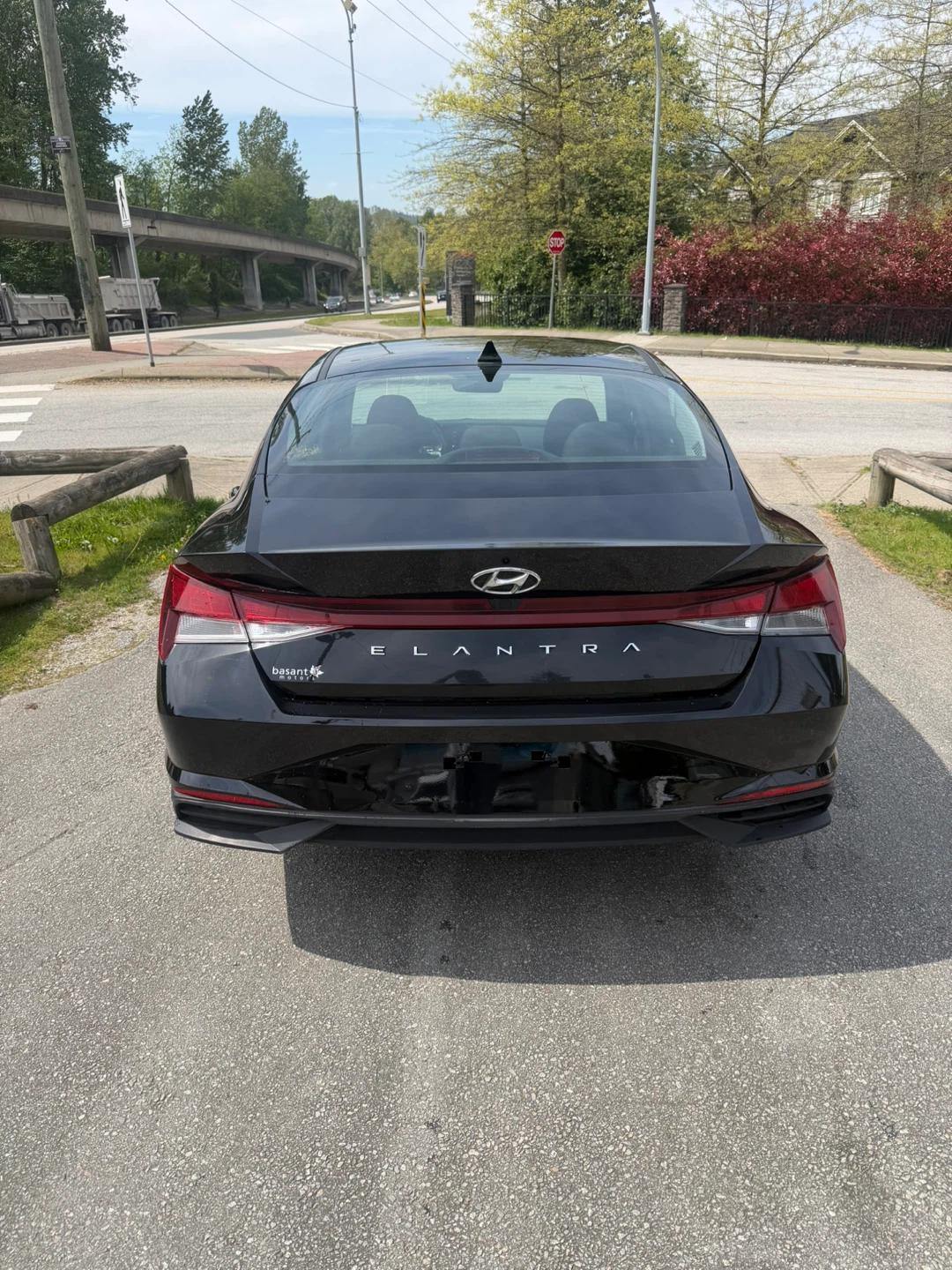2022 Hyundai Elantra - photo 4