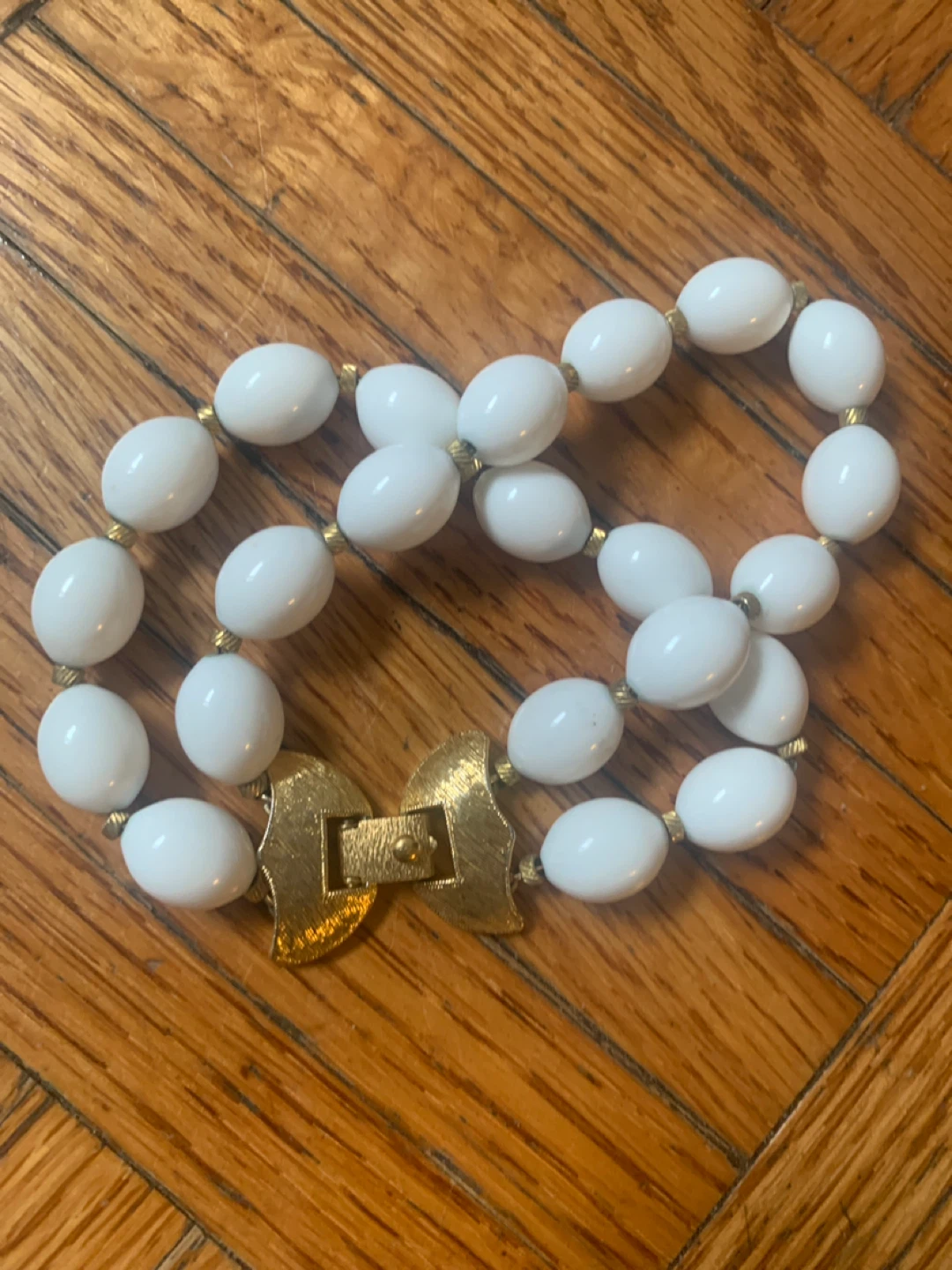 Monet White Bead Bracelet with Gold Clasp - photo 4