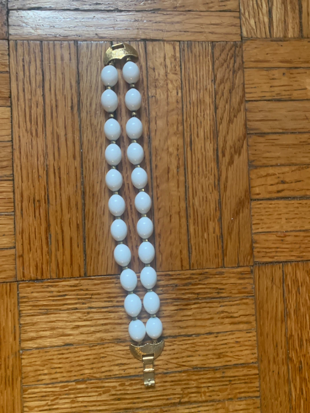 Monet White Bead Bracelet with Gold Clasp