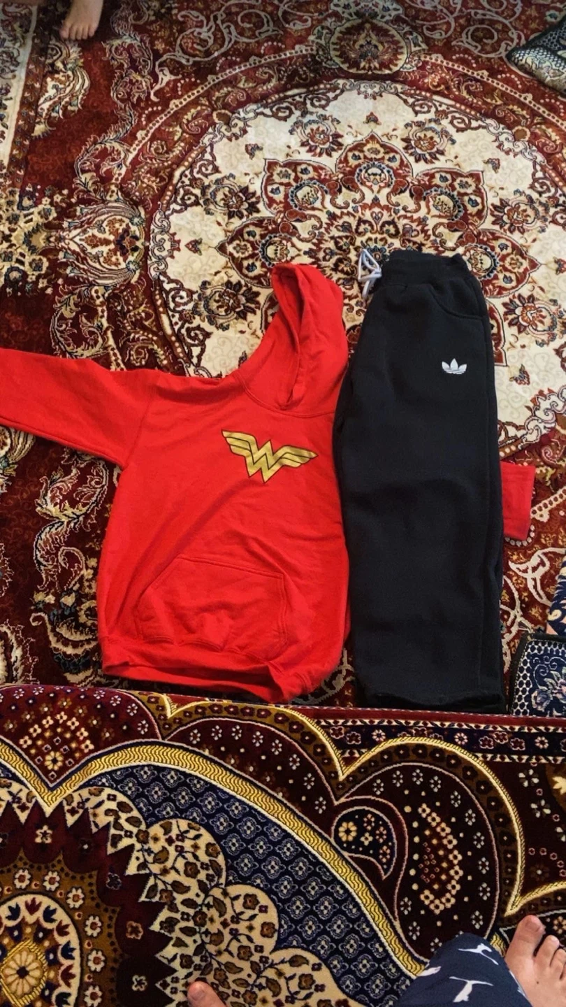 Wonder Woman Hoodie and Adidas Joggers - photo 3